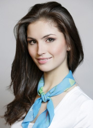Người đẹp đại diện cho Cộng hòa Belarus tham dự Miss World 2012 là Yulia SkalkoVich. Cô gái 20 tuổi, đang là sinh viên của một trường đại học kiến trúc rất thích vẽ tranh, nấu ăn, đặc biệt là các món ăn của Ý